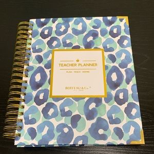 NWOT Berteau & Co. Teacher Planner
